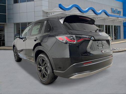 Crystal Black Pearl 2026 Honda HR-V AWD Sport