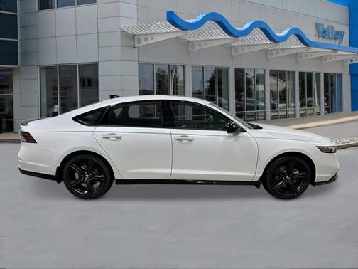 Platinum White Pearl 2026 Honda Accord Hybrid Sport-L