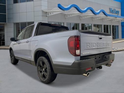 Sonic Gray Pearl 2026 Honda Ridgeline Black