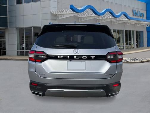 2026 Honda Pilot Touring 8-Passenger