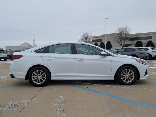 2019 Hyundai SONATA SE