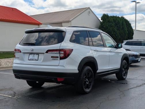 2022 Honda Pilot AWD TrailSport