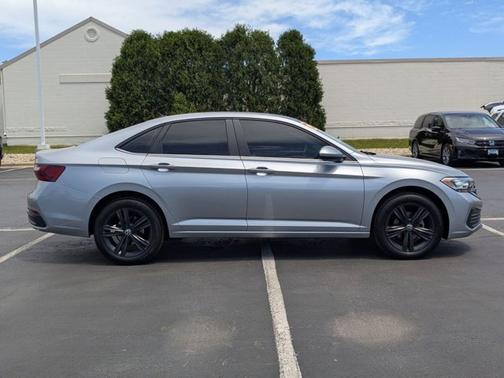 2023 Volkswagen Jetta 1.5T SE