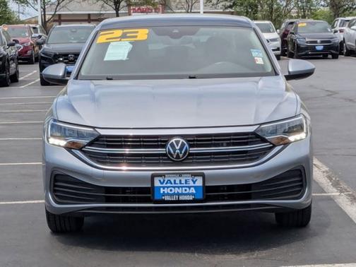 2023 Volkswagen Jetta 1.5T SE