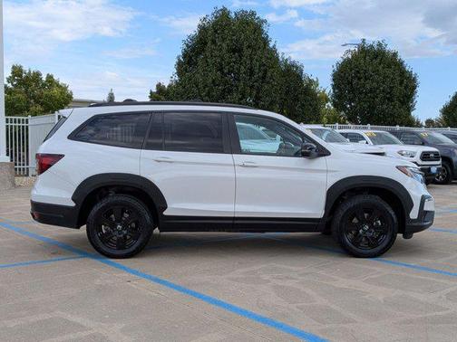 2022 Honda Pilot AWD TrailSport