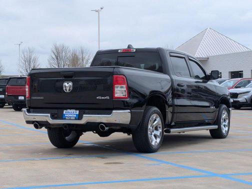 Diamond Black Crystal Pearlcoat 2021 RAM 1500 Big Horn/Lone Star