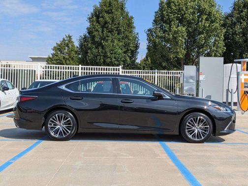 2024 Lexus ES 350 Base