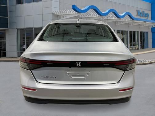 2025 Honda Accord LX 1.5T