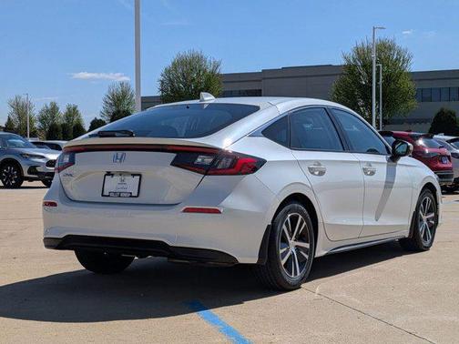 Platinum White Pearl 2024 Honda Civic LX
