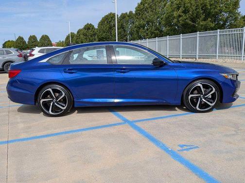 Still Night Pearl 2022 Honda Accord Sport 1.5T