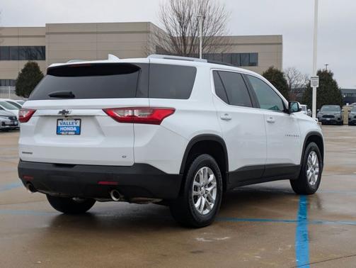 2018 Chevrolet Traverse LT Cloth