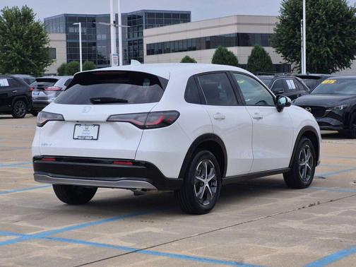 Platinum White Pearl 2024 Honda HR-V EX-L