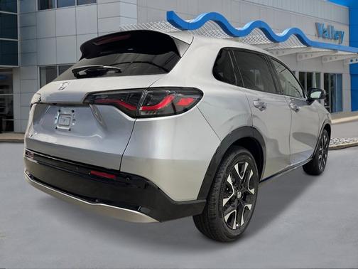 Solar Silver Metallic 2026 Honda HR-V EX-L