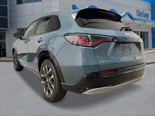 Nordic Forest Pearl 2027 Honda HR-V EX-L