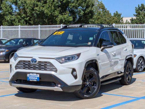 2019 Toyota RAV4 Hybrid SE