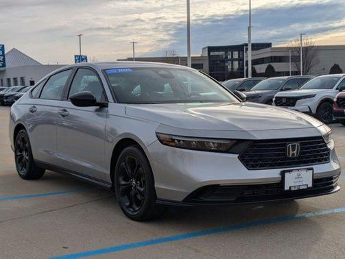 2025 Honda Accord Sport SE 1.5T