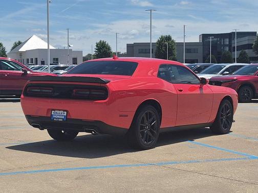 Go Mango 2021 Dodge Challenger GT