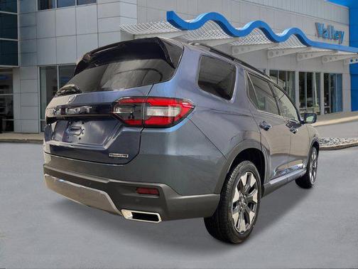 Smoke Blue Pearl 2026 Honda Pilot Touring 8-Passenger