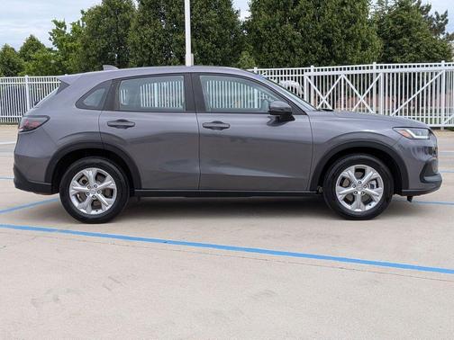 Modern Steel Metallic 2023 Honda HR-V LX