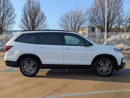 2022 Honda Pilot AWD Sport