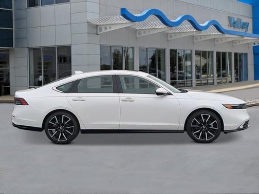 Platinum White Pearl 2026 Honda Accord Hybrid Touring