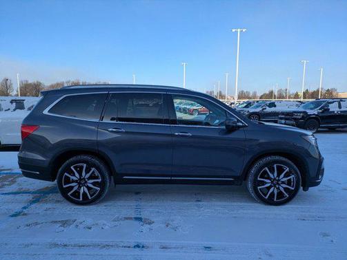 2019 Honda Pilot Touring 8-Passenger