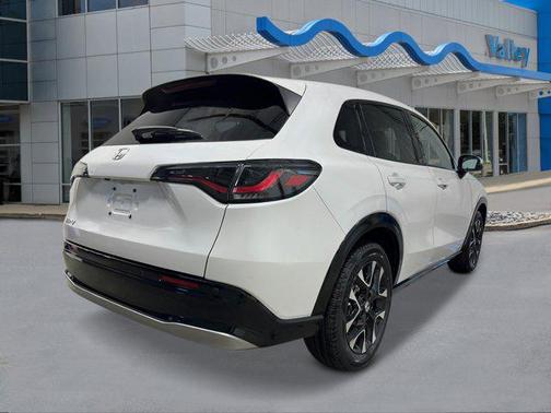 Platinum White Pearl 2027 Honda HR-V EX-L