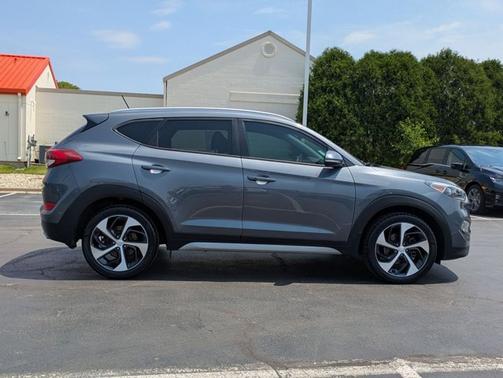 2017 Hyundai TUCSON Sport