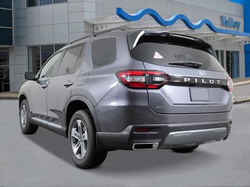 Modern Steel Metallic 2026 Honda Pilot EX-L