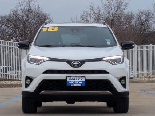 2018 Toyota RAV4 SE