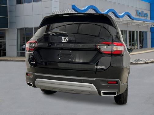 2025 Honda Pilot Touring 8-Passenger