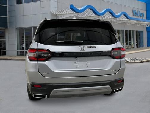 2025 Honda Pilot Touring 8-Passenger