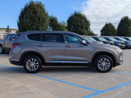 2019 Hyundai SANTA FE SEL 2.4