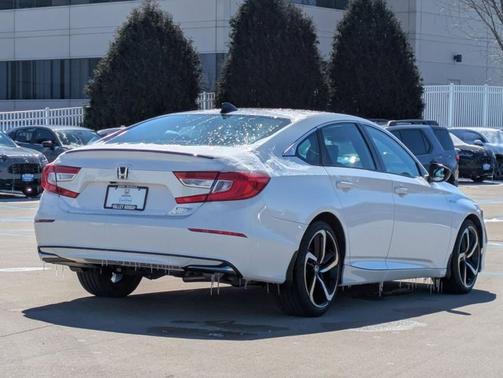 2022 Honda Accord Hybrid Sport