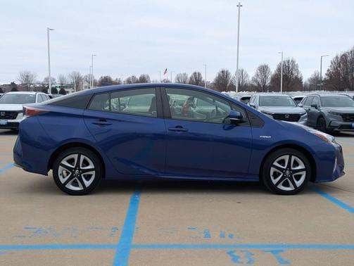 2017 Toyota Prius Three