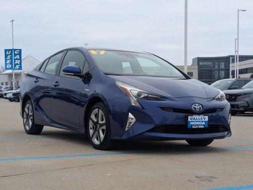 2017 Toyota Prius Three