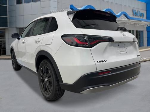 Platinum White Pearl 2026 Honda HR-V AWD Sport