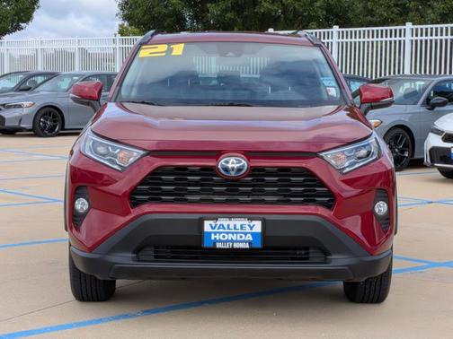 2021 Toyota RAV4 Hybrid XLE