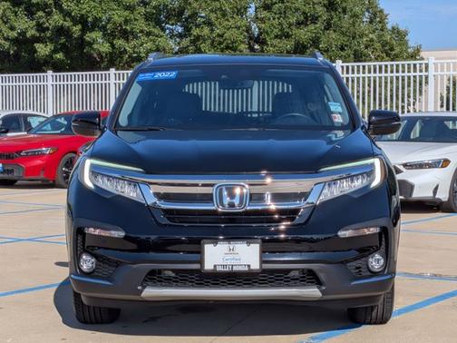 2022 Honda Pilot Touring 8-Passenger