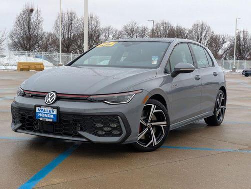 2025 Volkswagen Golf GTI 2.0T SE DSG