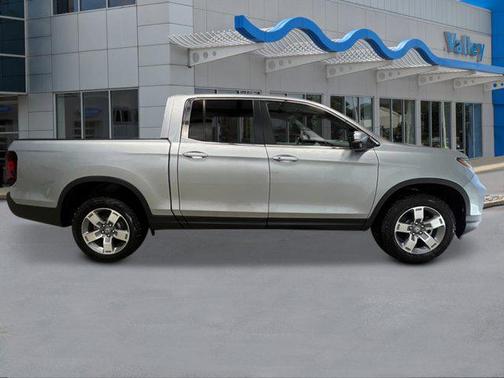 Solar Silver Metallic 2026 Honda Ridgeline RTL
