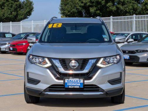 2018 Nissan Rogue SV