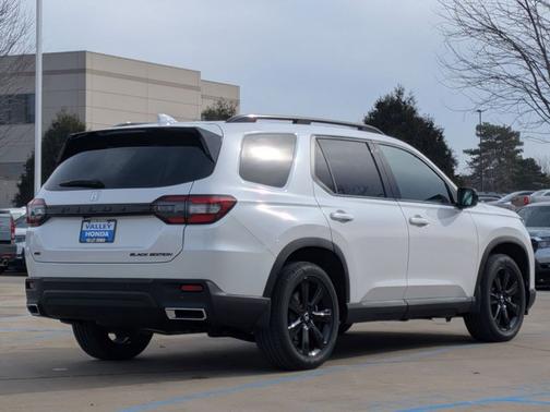 2025 Honda Pilot Black Edition