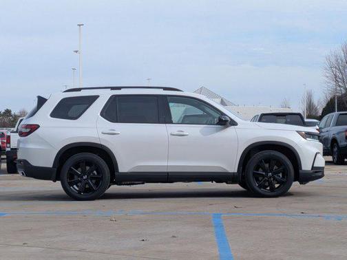 2025 Honda Pilot Black Edition