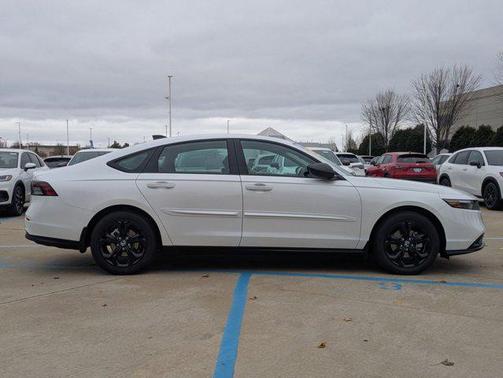 2025 Honda Accord Sport SE 1.5T