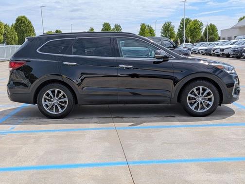 Becketts Black 2017 Hyundai SANTA FE Limited