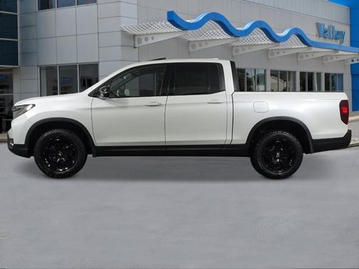 2025 Honda Ridgeline Black