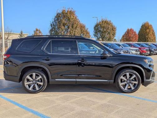 2024 Honda Pilot Touring 8-Passenger