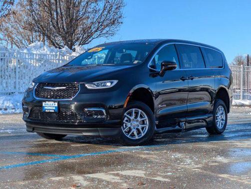 2025 Chrysler Pacifica L