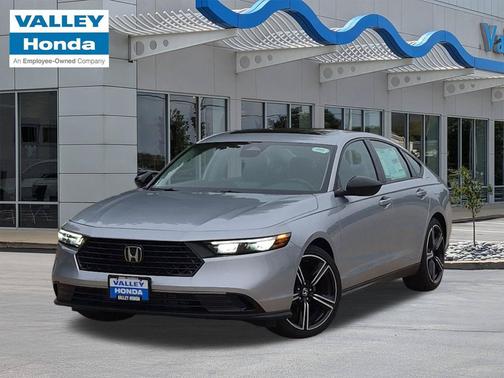 Solar Silver Metallic 2026 Honda Accord SE